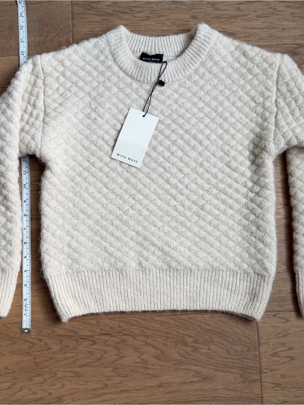 MIOU MUSE Women's Cream Quilted Crewneck Sweater